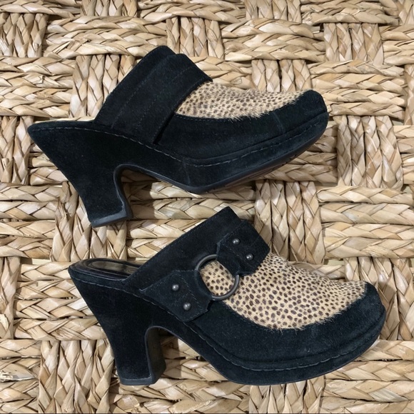 Born Crown black suede leather w/animal print clog - Picture 6 of 12